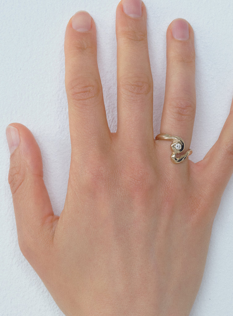 Brève diamond ring