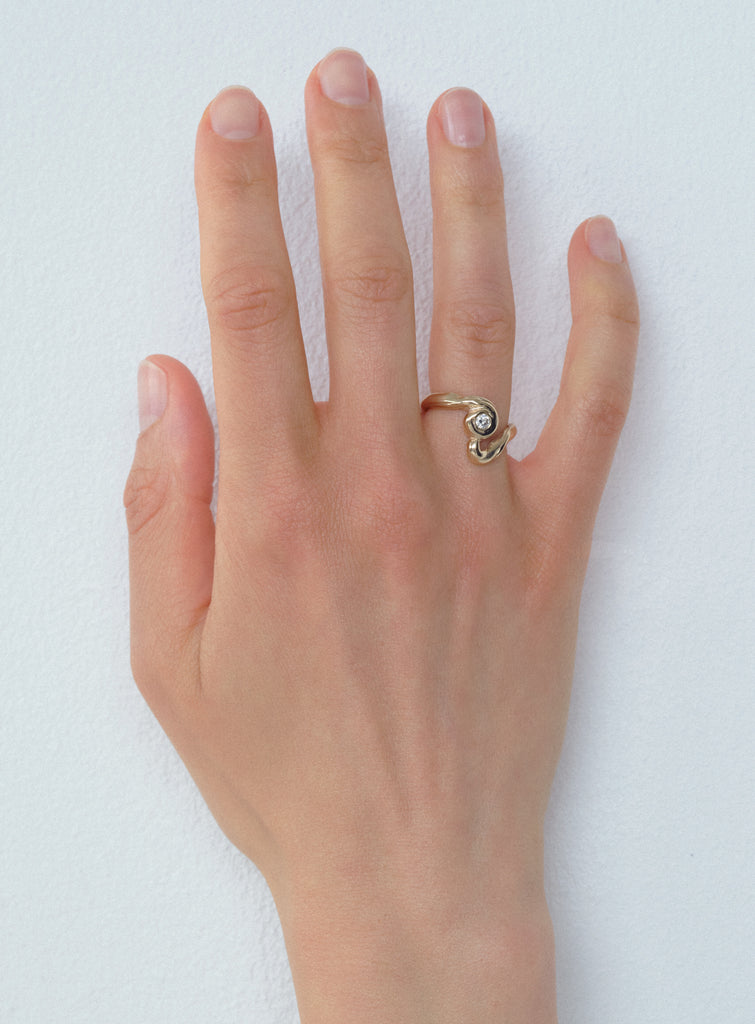 Brève diamond ring