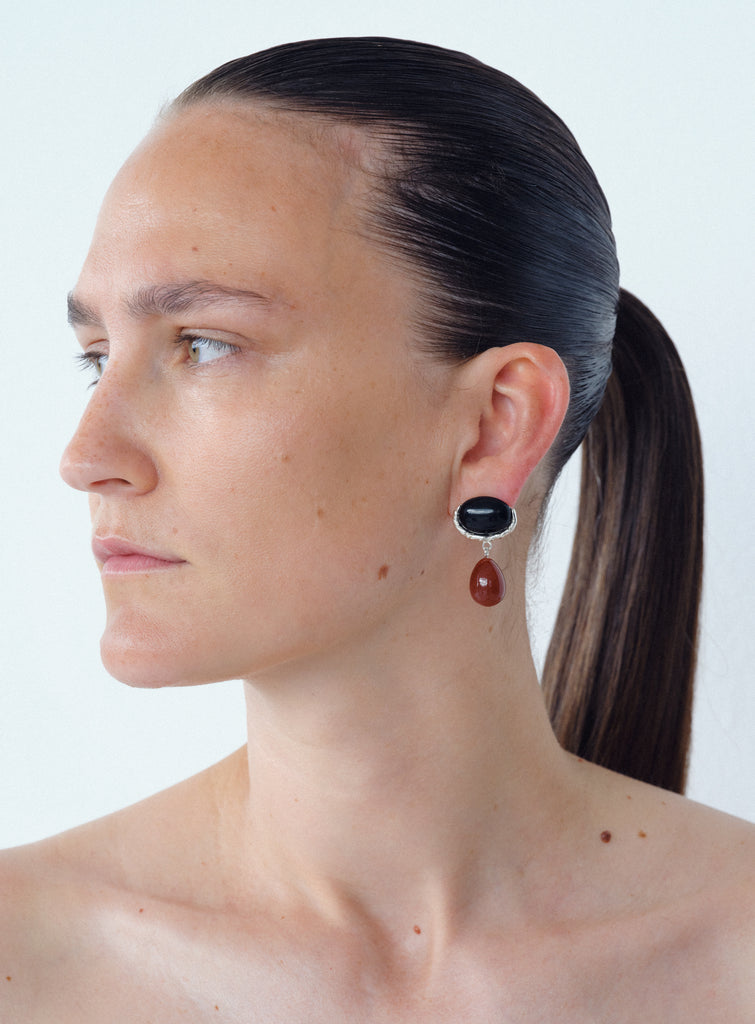 Embleme black cherry earrings