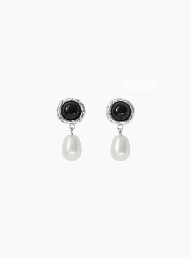Emma Pearl Earrings