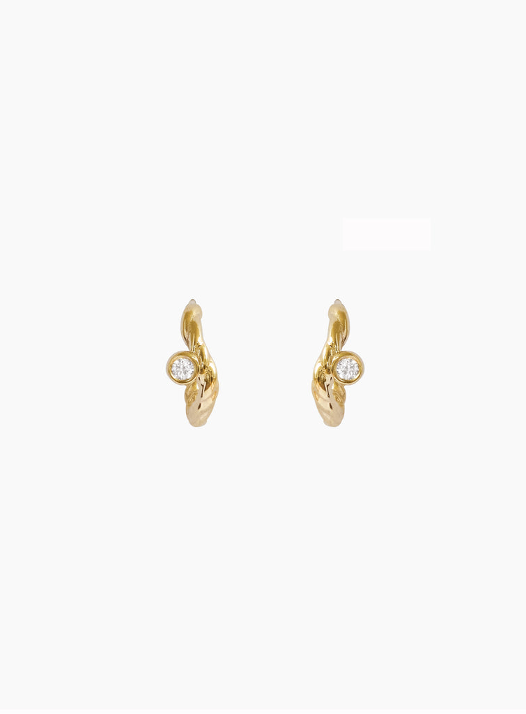 Petite Curva Diamond Hoop