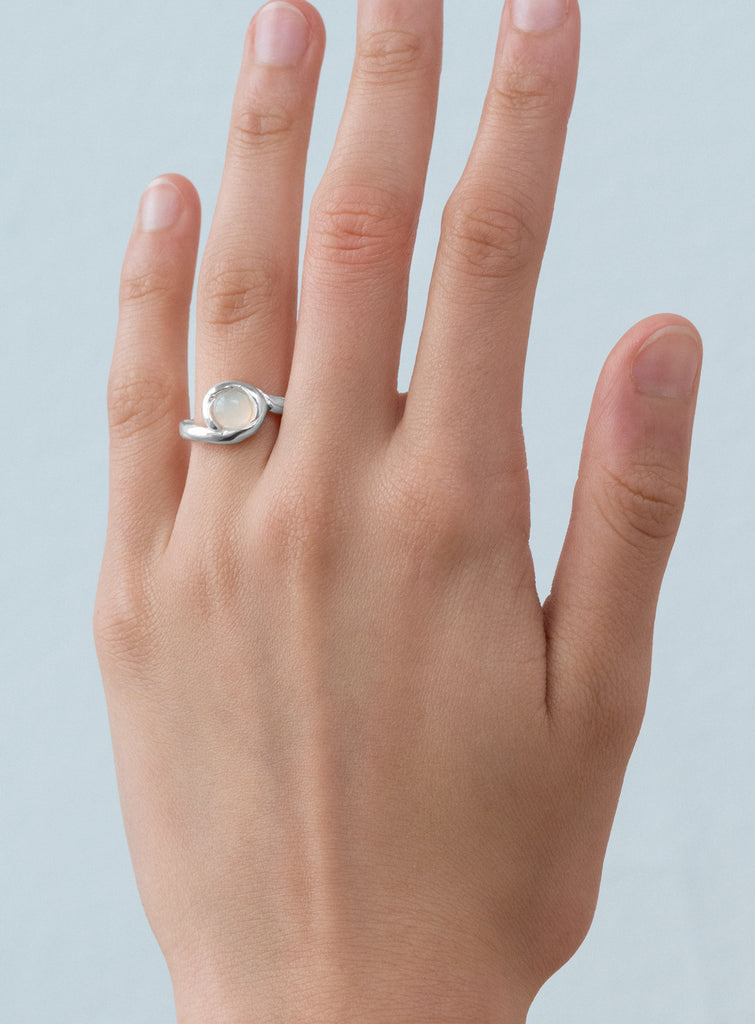Petite Lago Cloud Ring